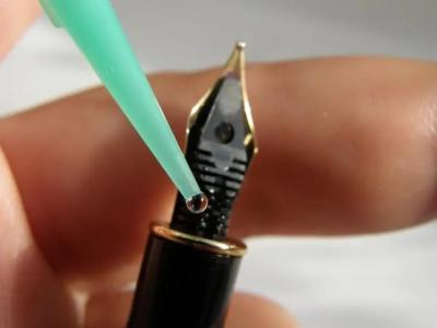 Как правильно заправить перьевую ручку