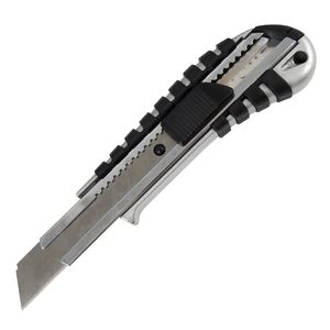 Нож канцелярский металлический резиновые вставки лезвие 18 мм Axent 6901-А