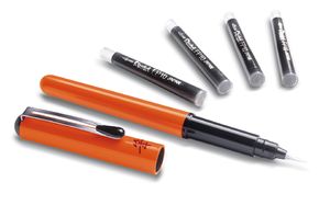 Ручка-кисть для каліграфії Pocket Brush Pen (+4 картриджа) Pentel GFKPF-А помаранчева - Фото 2
