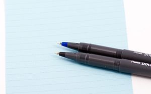 Ручка-роллер Pentel 0.5 мм Document Pen MR205 - Фото 2