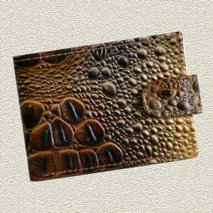 Визитница карманная 7.5 х 11.5 см 20 визиток натуральная кожа Динозавра Foliant EG290