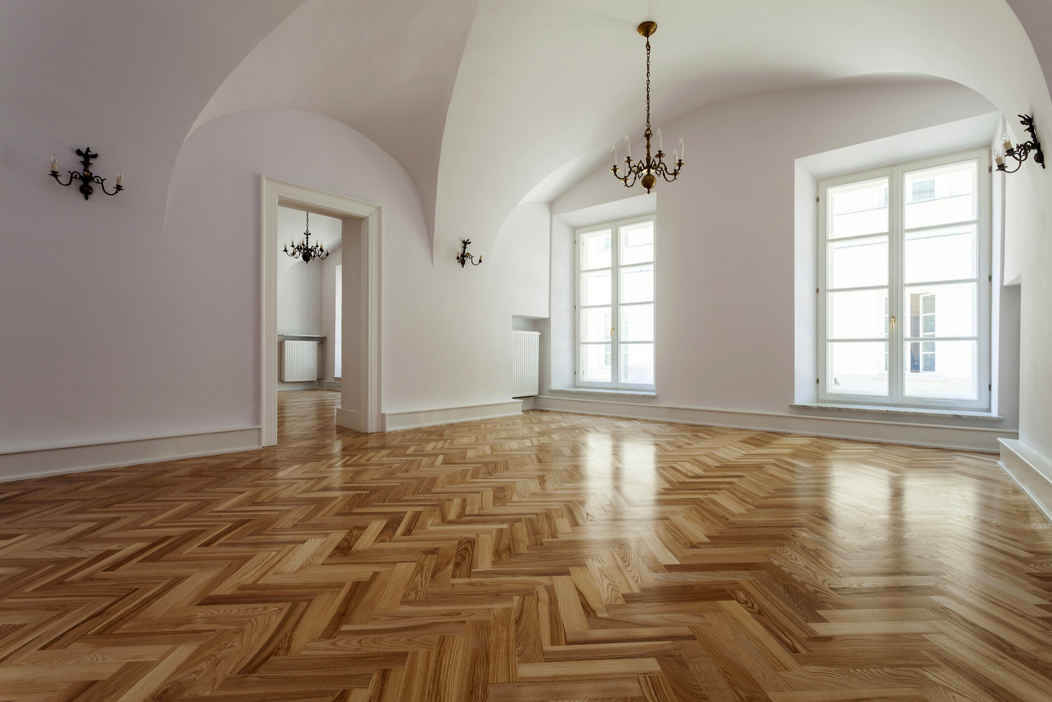 Как выровнять паркетный пол под линолеум